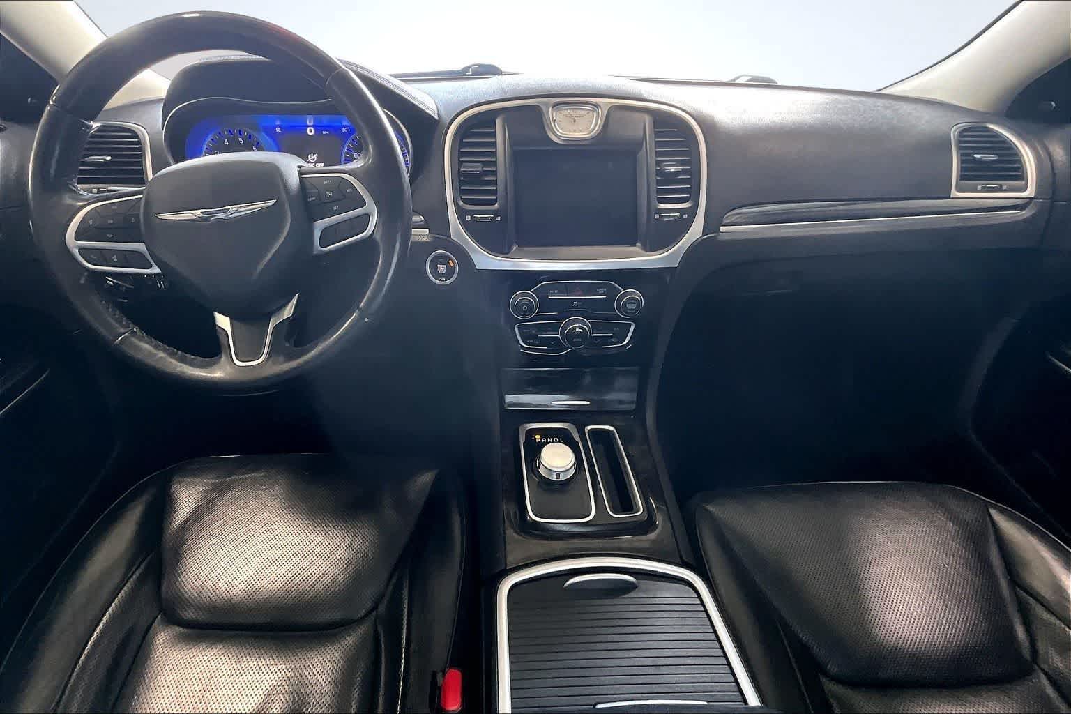 Thumbnail: 2020 Chrysler 300 - 10