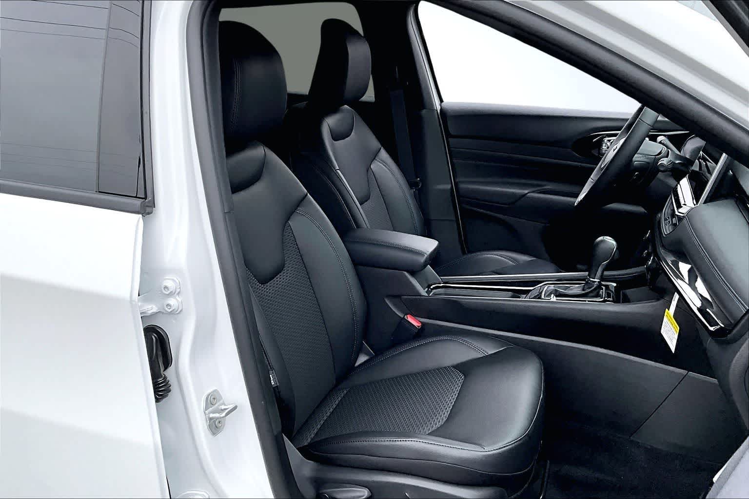 Thumbnail: 2026 Jeep Compass - 14