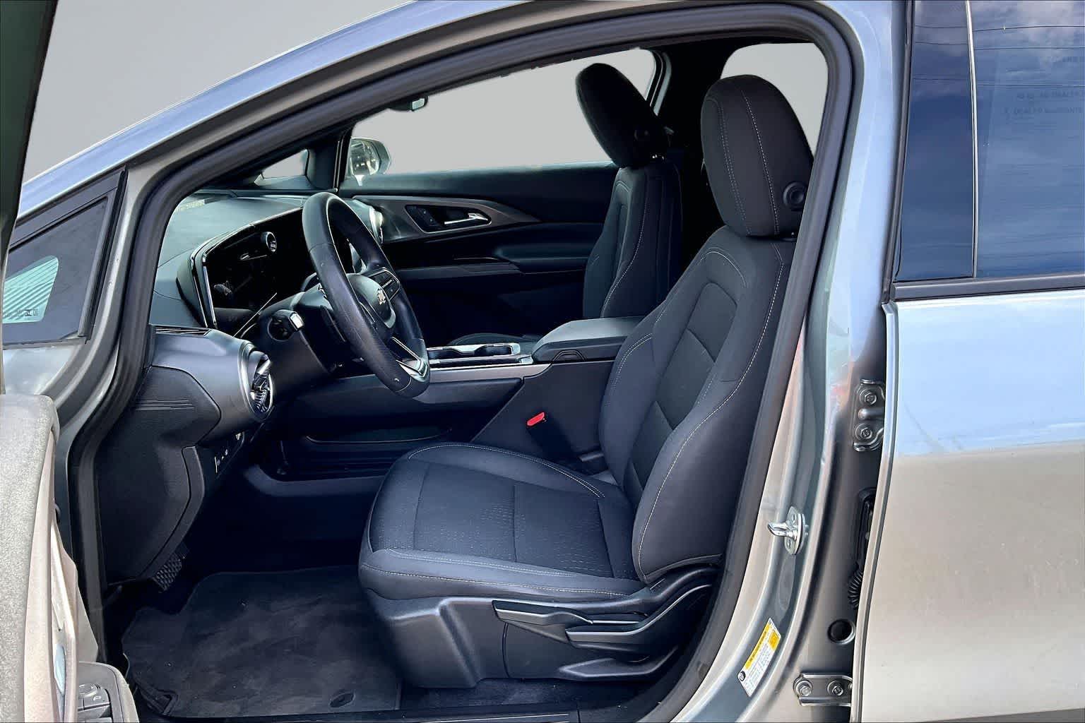 Thumbnail: 2025 Chevrolet Equinox - 11