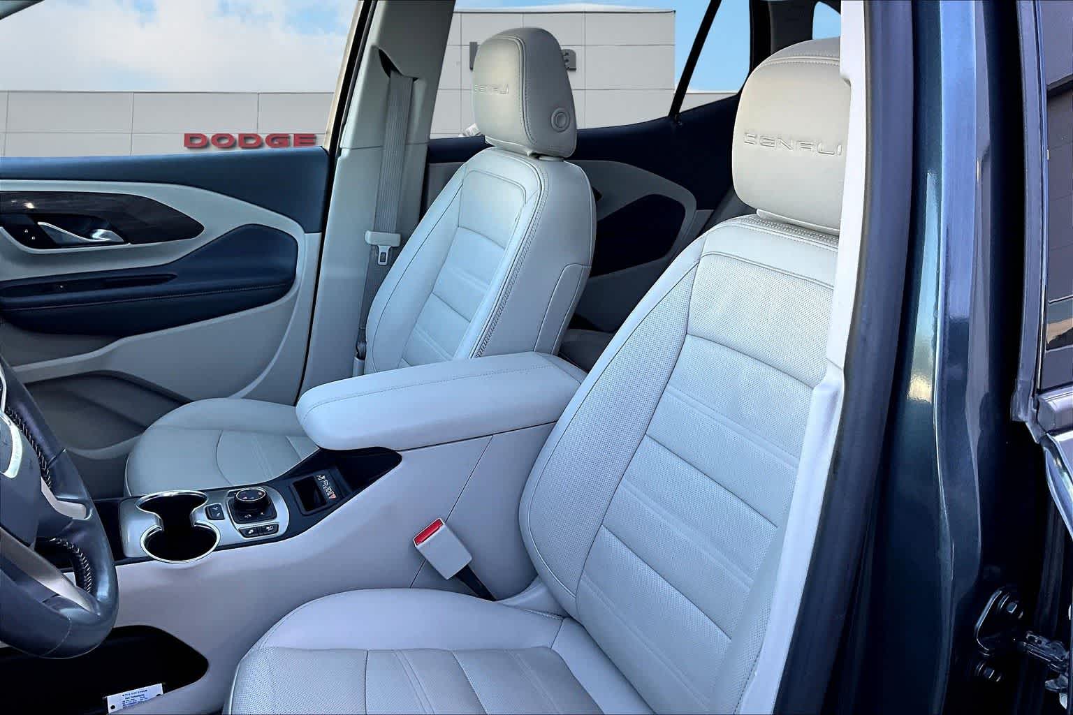 Thumbnail: 2022 GMC Terrain - 11