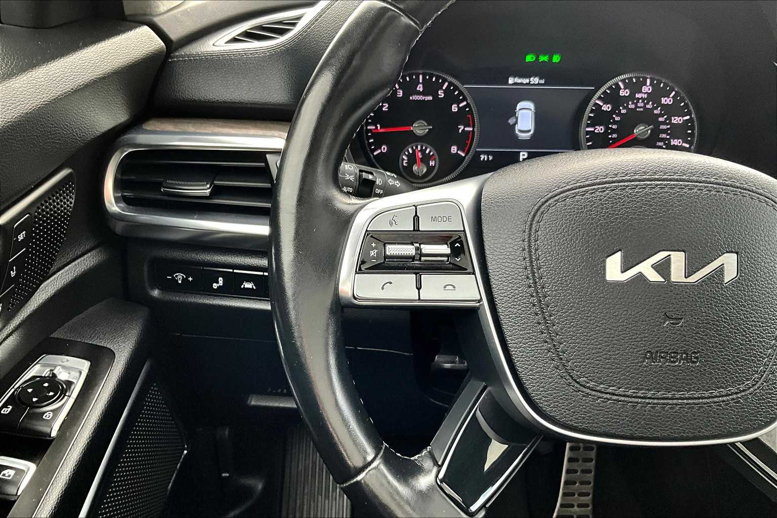 Thumbnail: 2022 Kia Telluride - 25