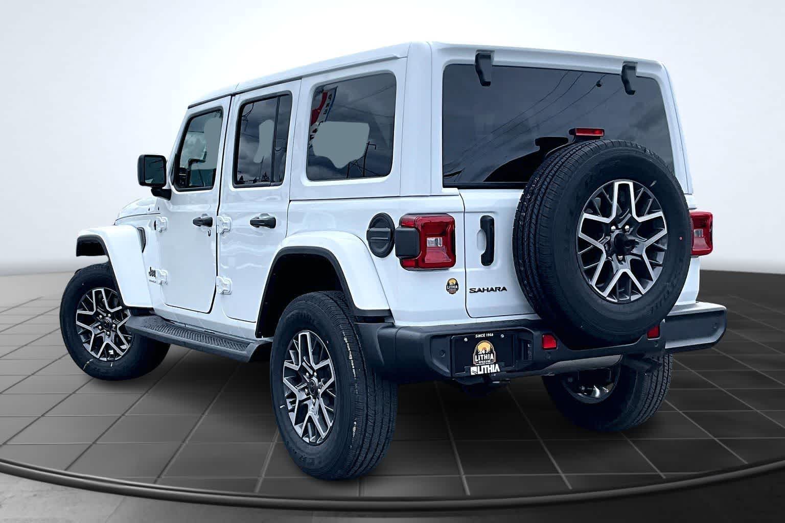 Thumbnail: 2026 Jeep Wrangler - 4
