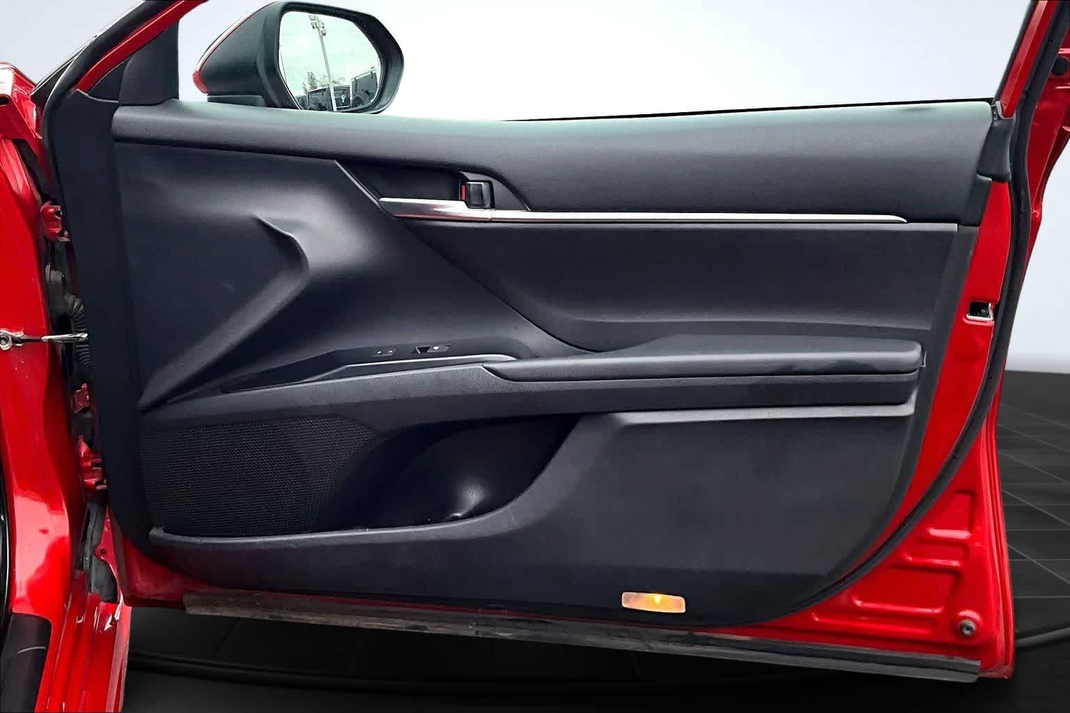 Thumbnail: 2019 Toyota Camry - 29