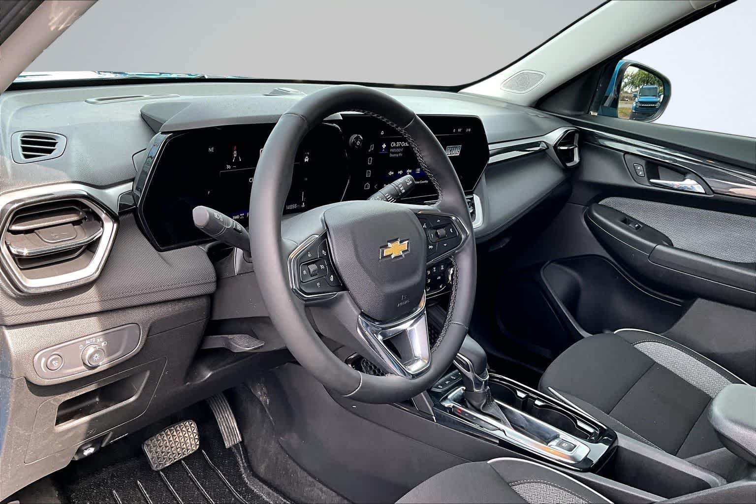 Thumbnail: 2026 Chevrolet TrailBlazer - 2