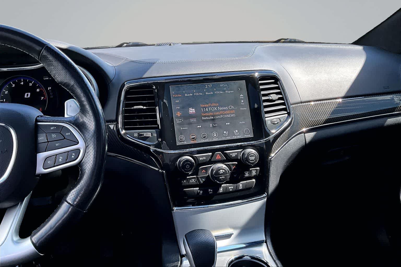 Thumbnail: 2019 Jeep Grand Cherokee - 16