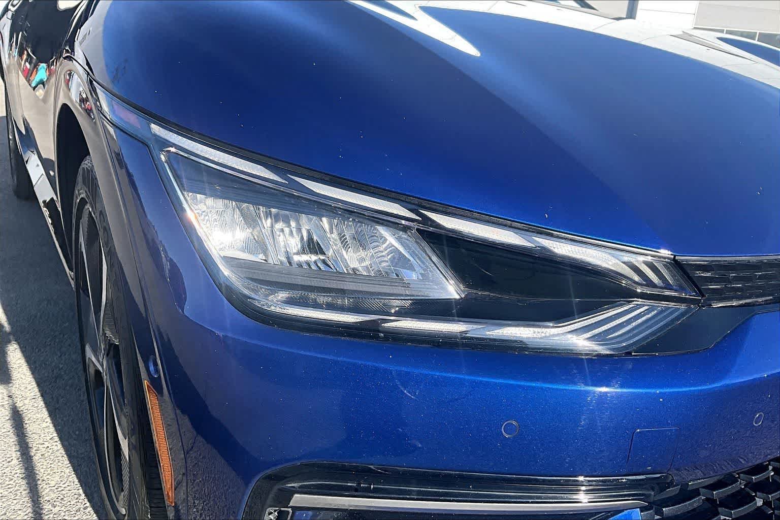 Thumbnail: 2023 Kia EV6 - 31