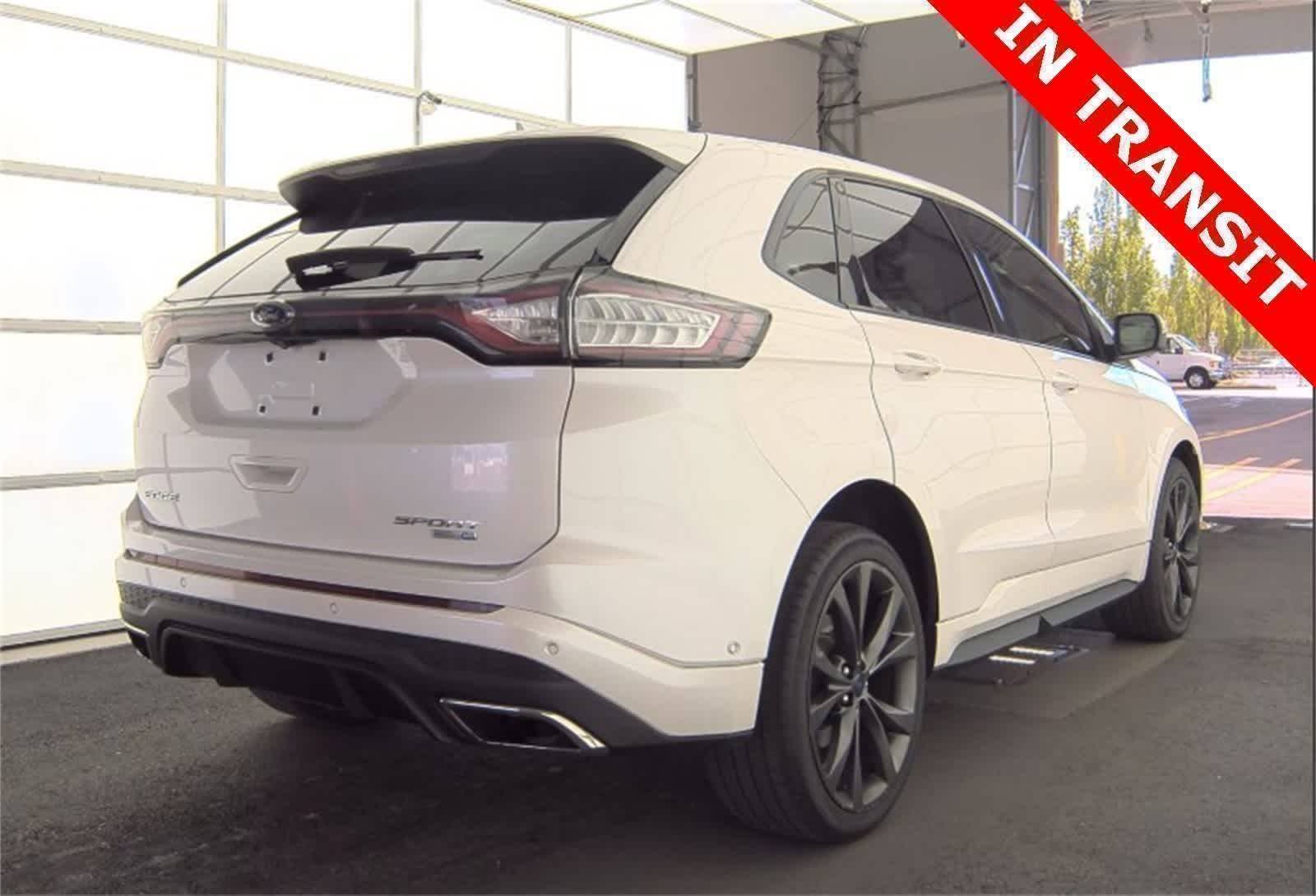 2015 Ford Edge Sport photo 2