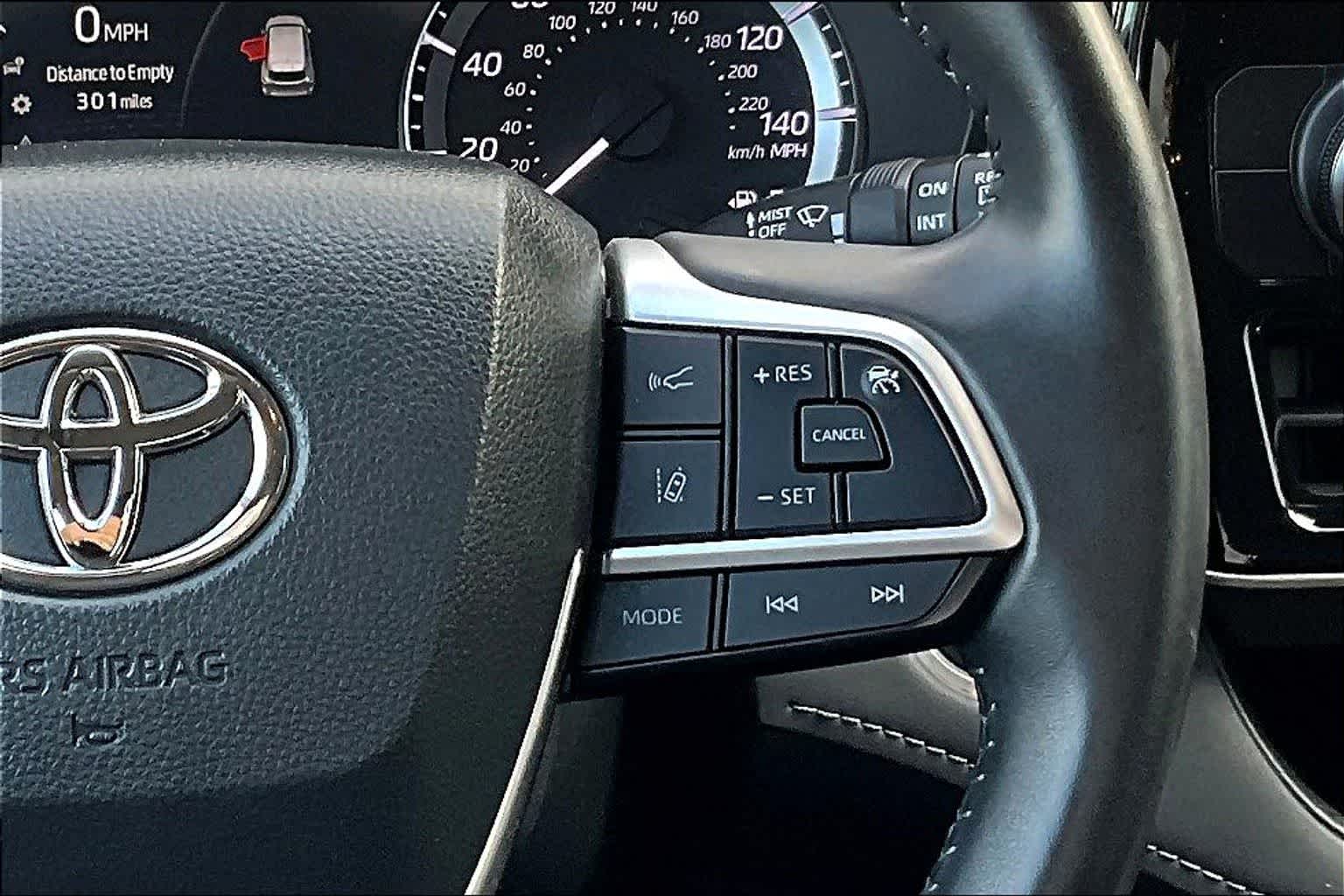 Thumbnail: 2024 Toyota Highlander - 26