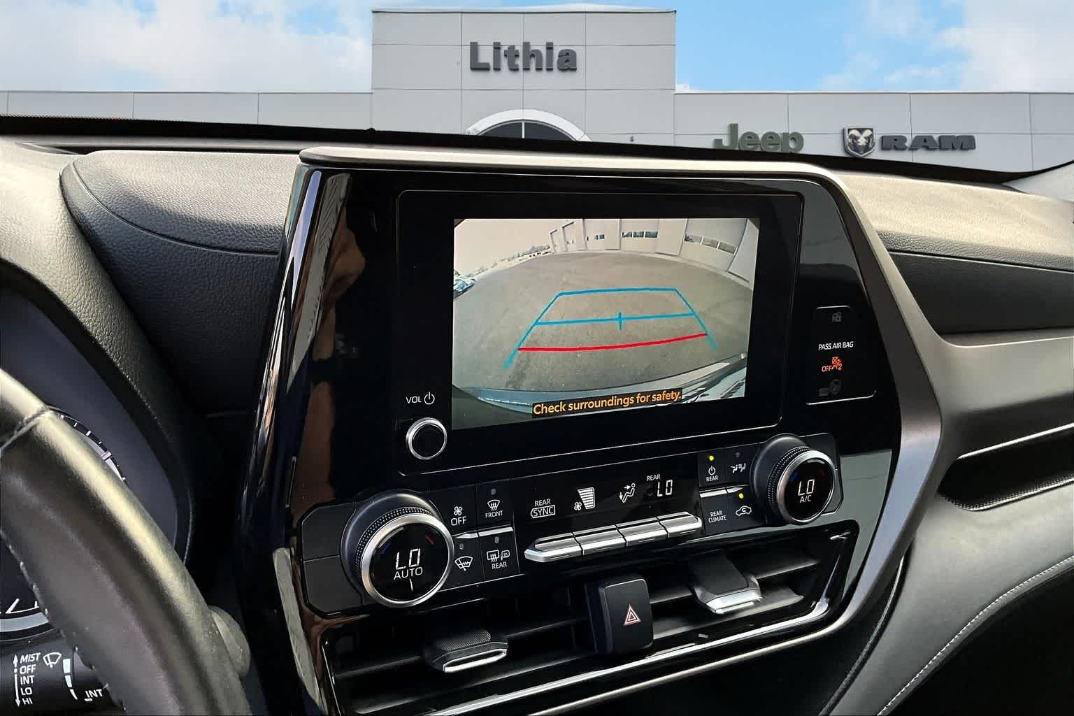 Thumbnail: 2024 Toyota Highlander - 27