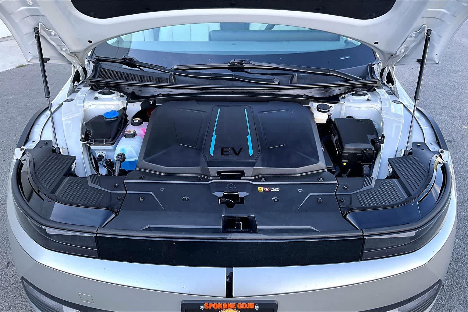 Thumbnail: 2023 Hyundai Ioniq 5 - 8