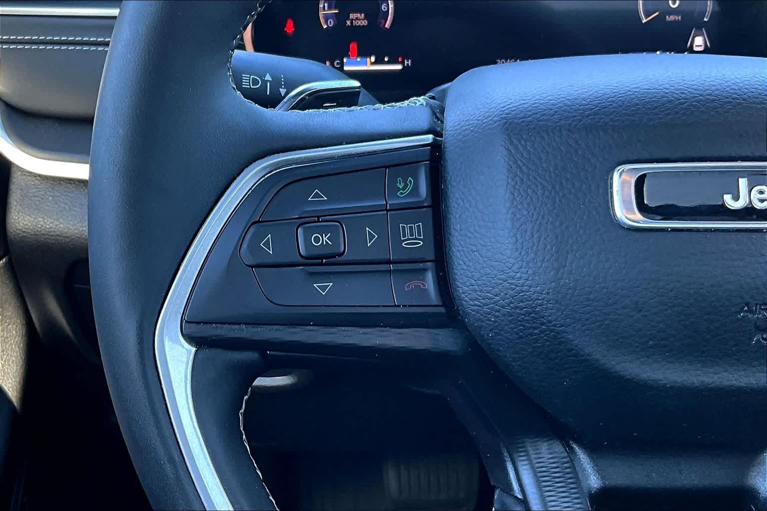 Thumbnail: 2024 Jeep Grand Cherokee - 25