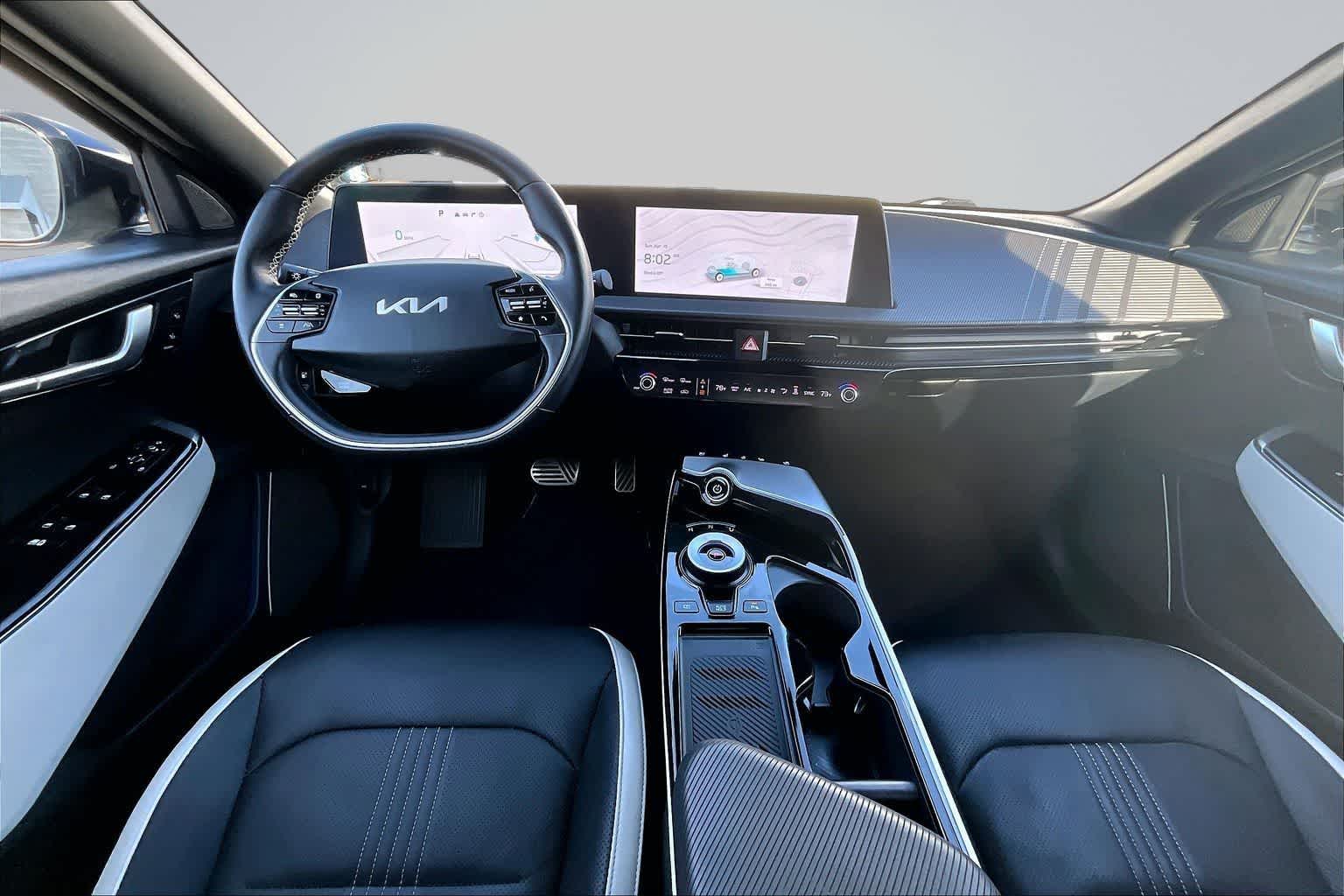 Thumbnail: 2023 Kia EV6 - 10