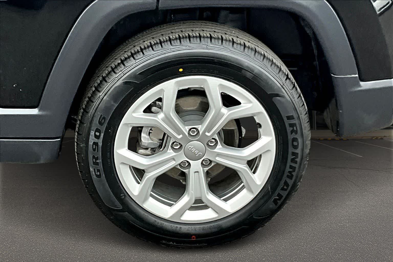 Thumbnail: 2024 Jeep Compass - 36