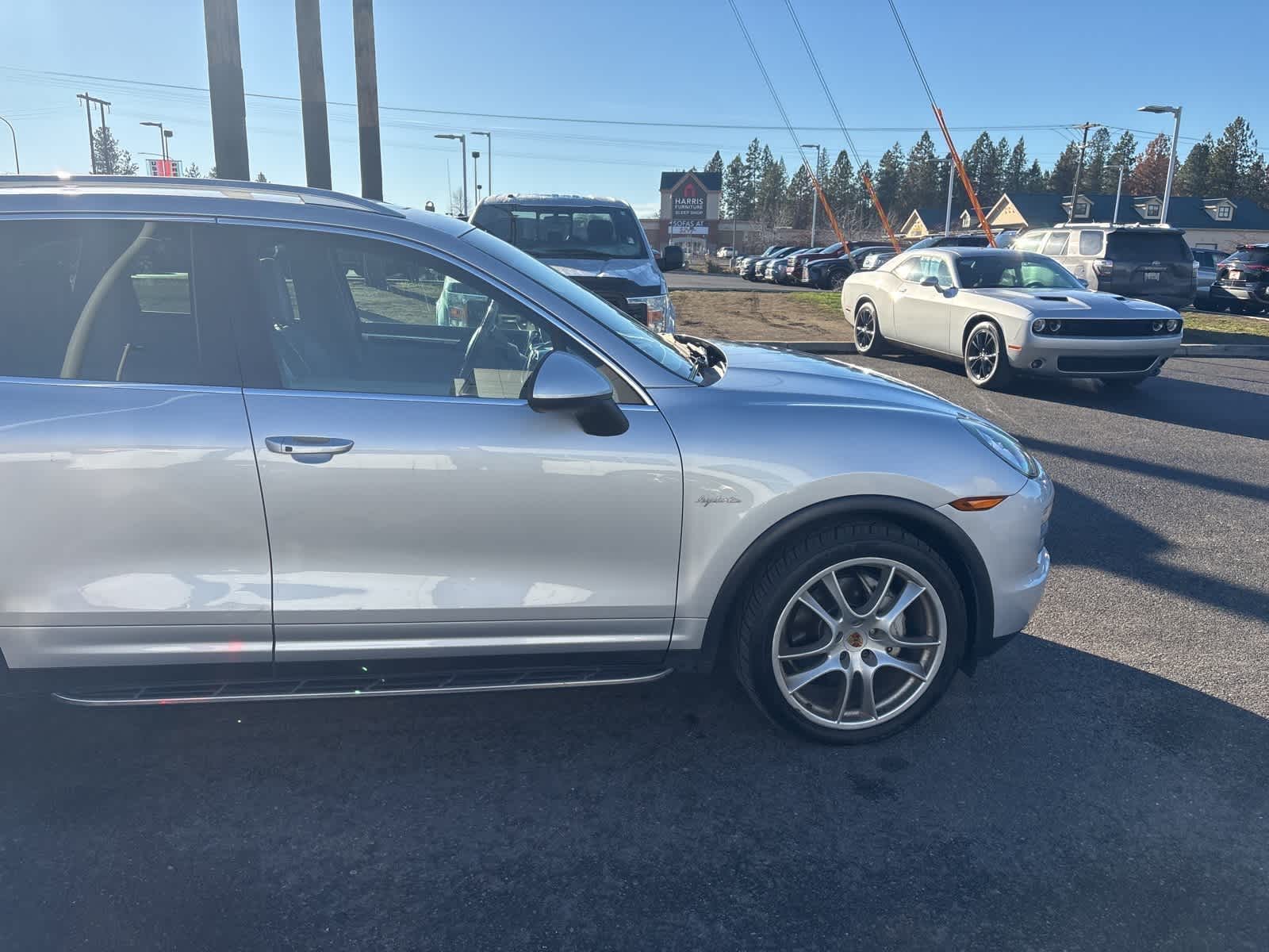 Thumbnail: 2012 Porsche Cayenne - 9