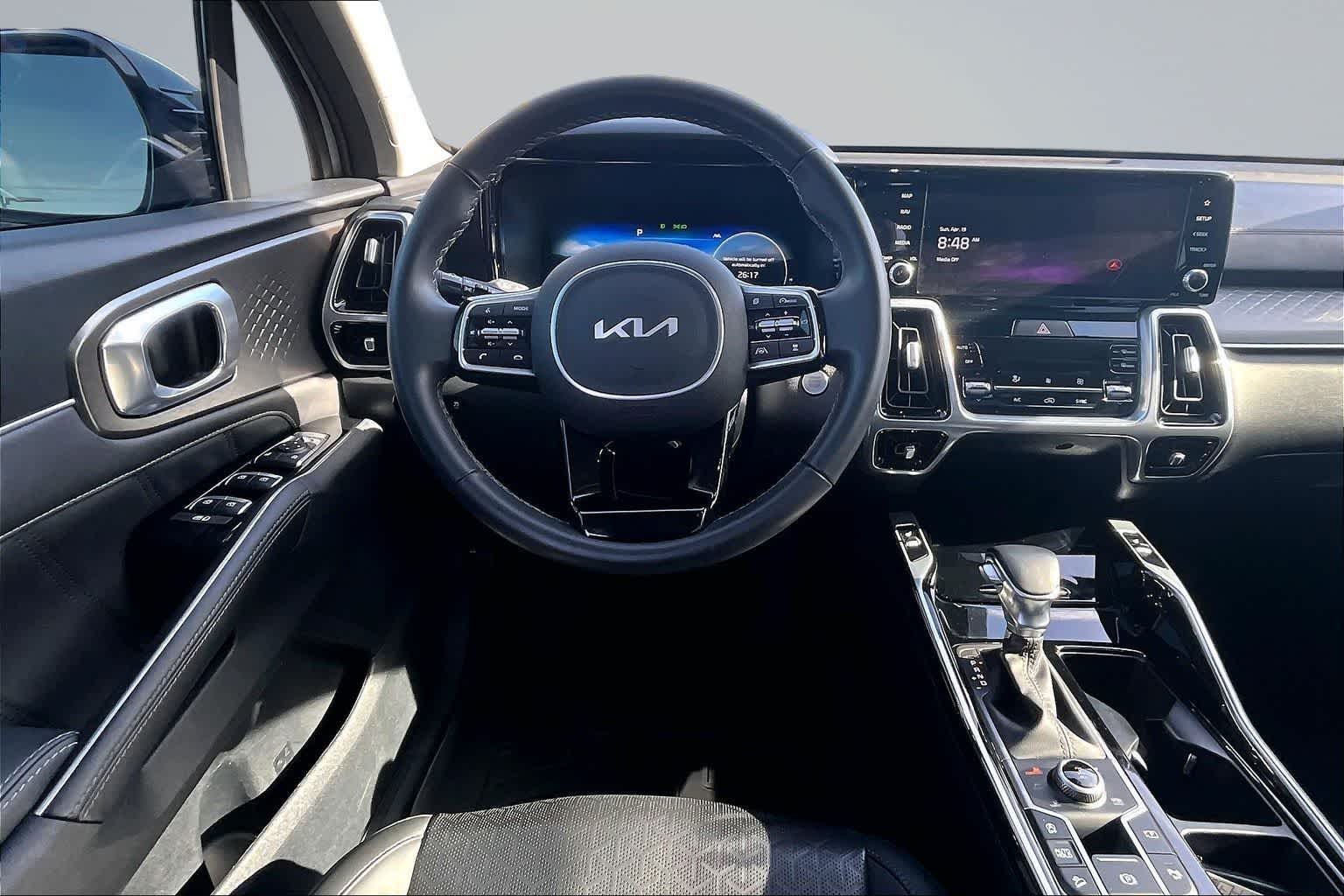 Thumbnail: 2023 Kia Sorento - 15