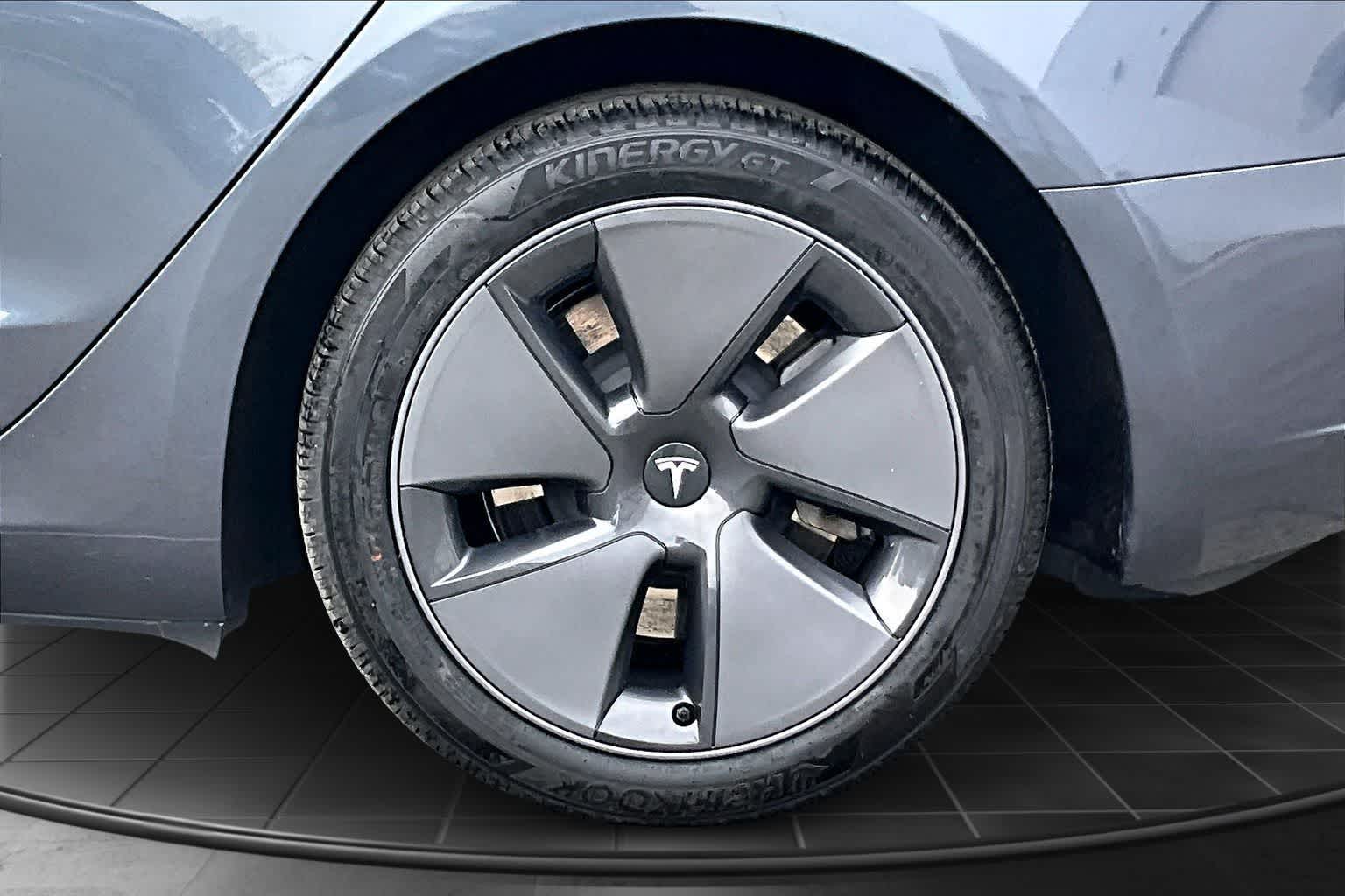 Thumbnail: 2023 Tesla Model 3 - 36