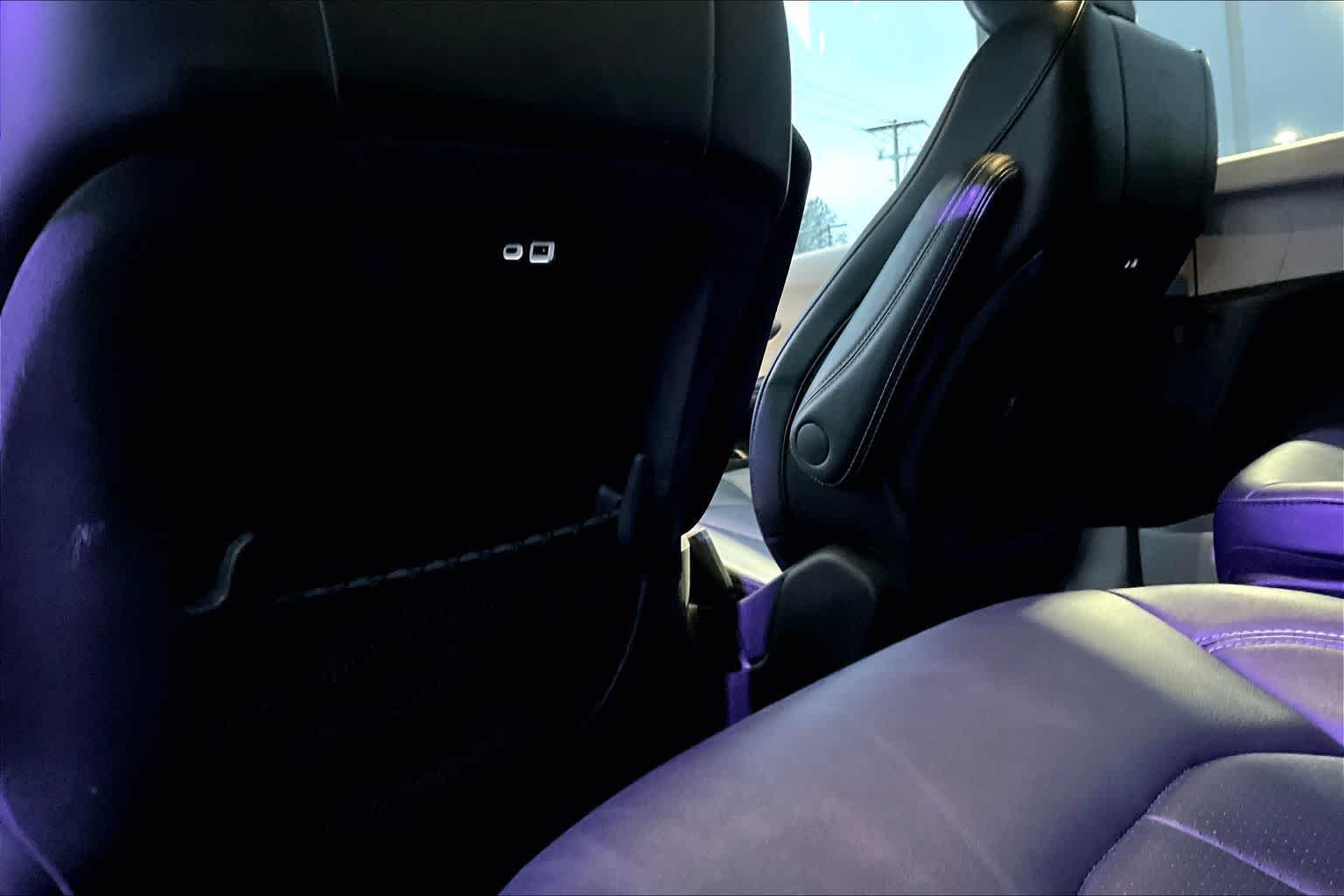 Thumbnail: 2024 Chrysler Pacifica - 12