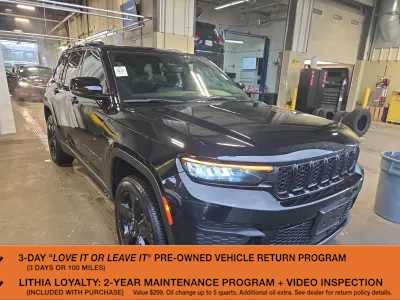 2023 Jeep Grand Cherokee Altitude 4x4's photo
