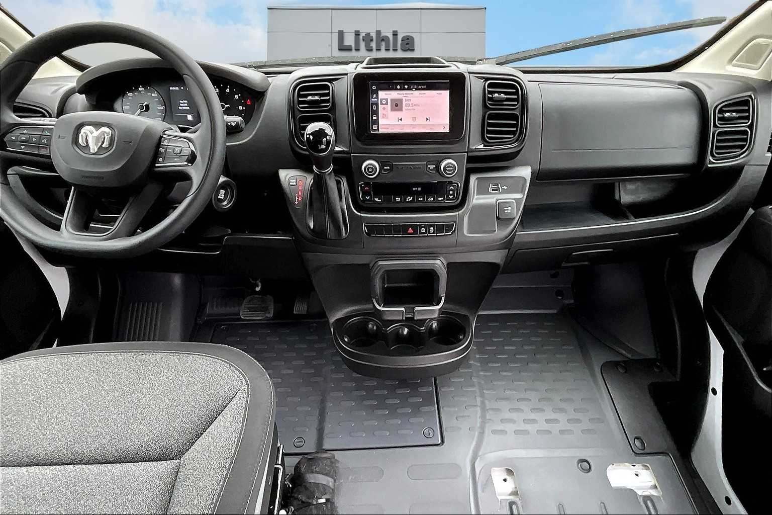 2023 Ram ProMaster 1500 High Roof photo 3