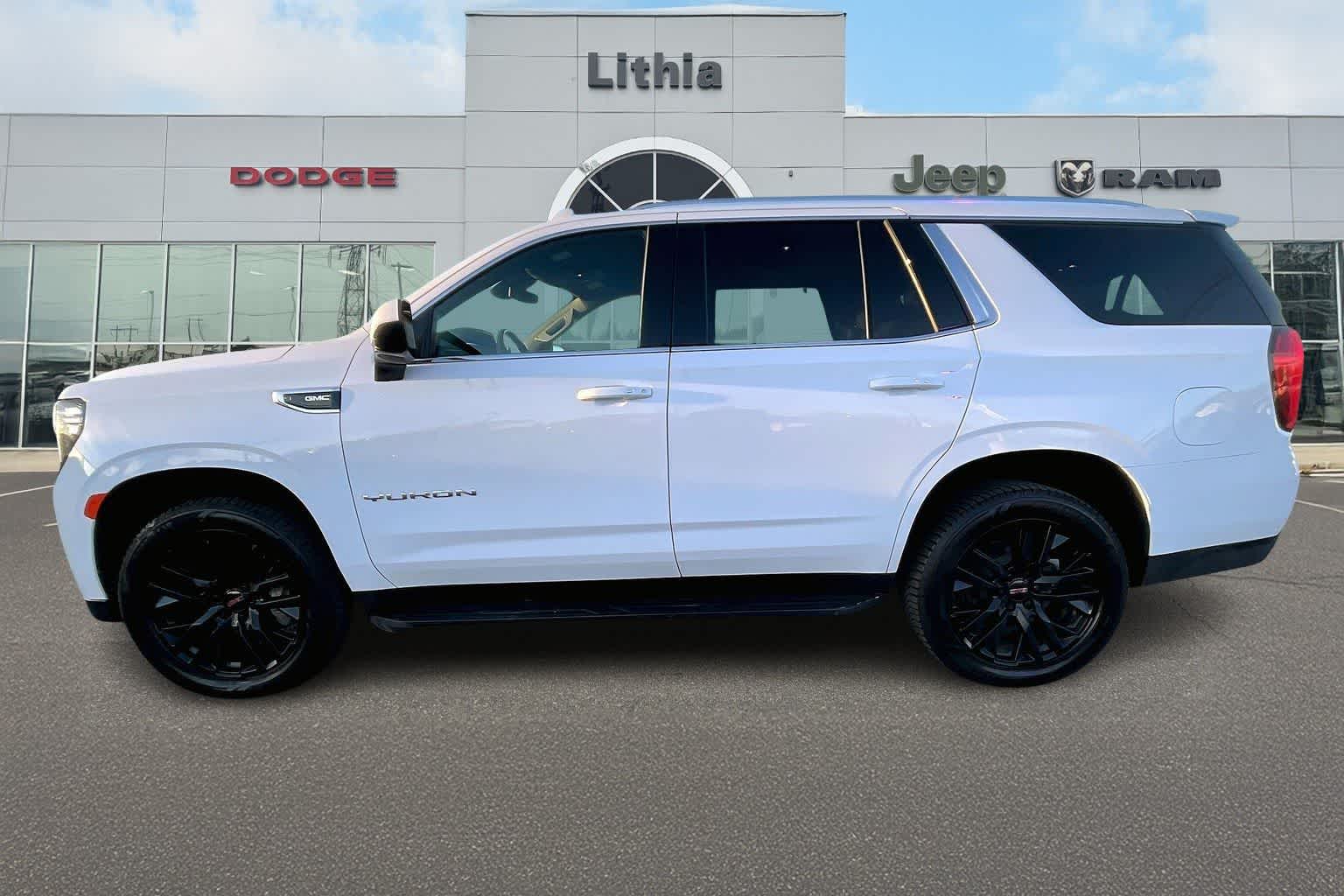 Thumbnail: 2023 GMC Yukon - 3