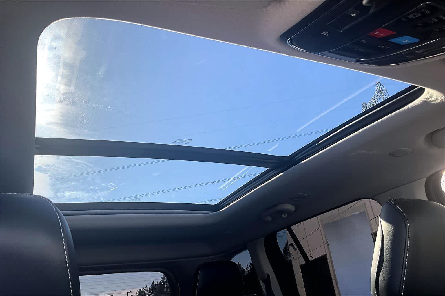 Thumbnail: 2022 Jeep Grand Cherokee - 30