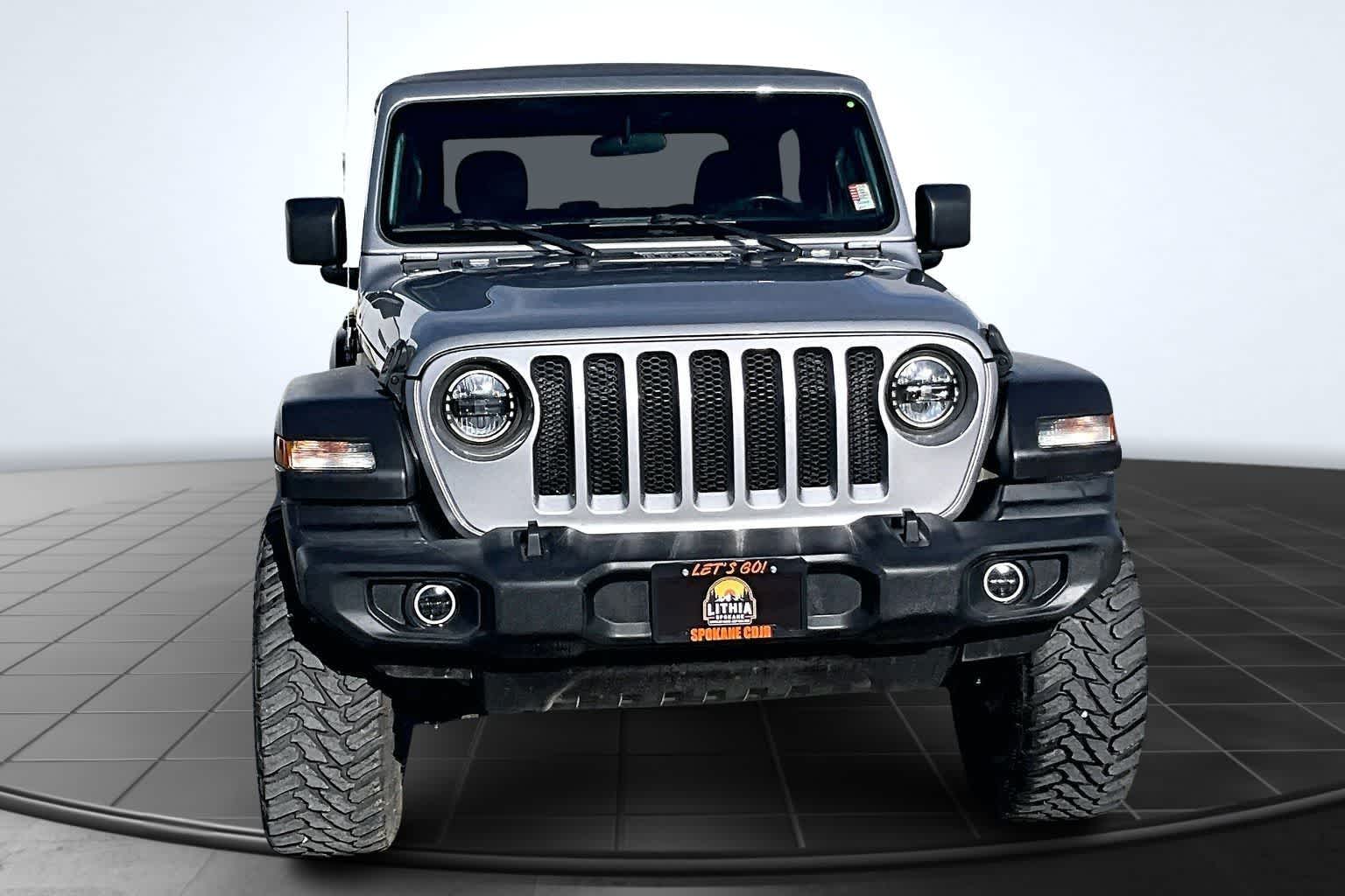 Thumbnail: 2021 Jeep Wrangler - 6