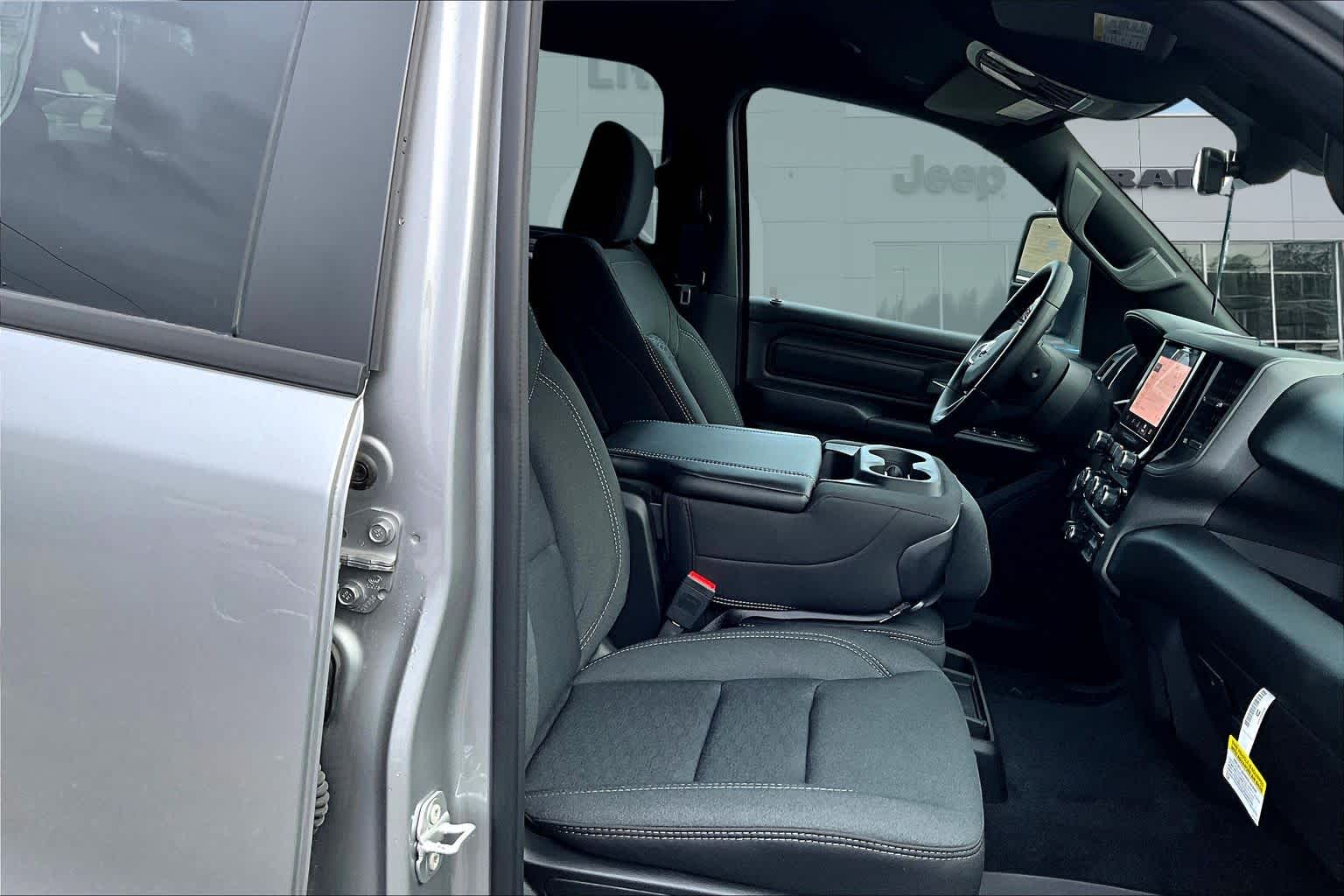 Thumbnail: 2025 RAM 1500 - 14