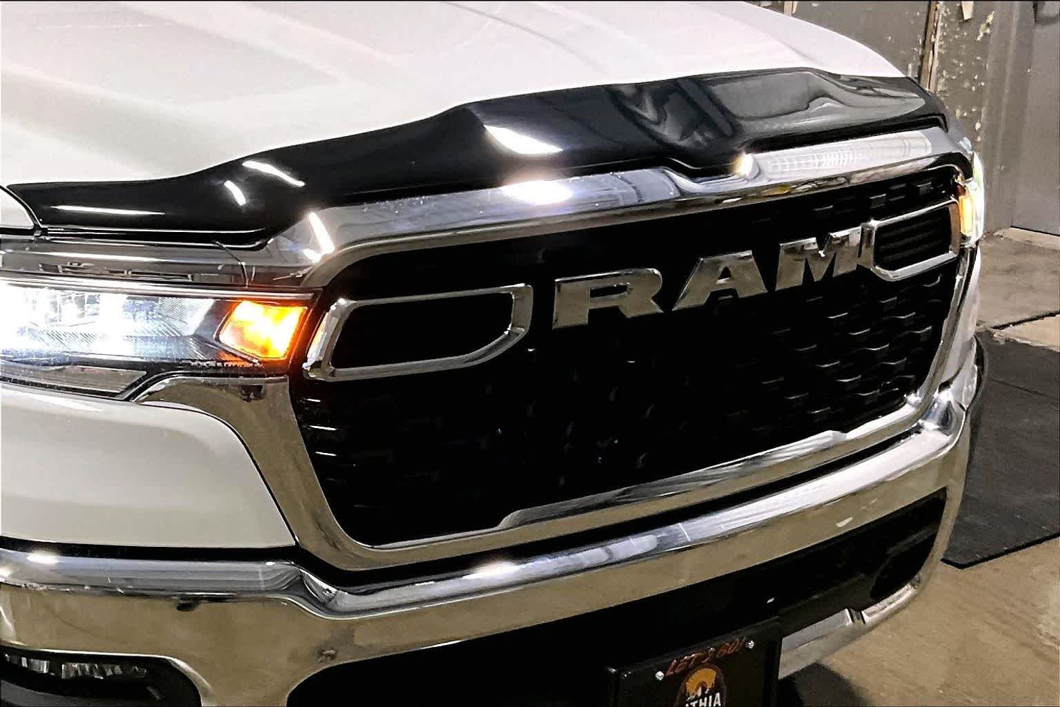 Thumbnail: 2025 RAM 1500 - 33