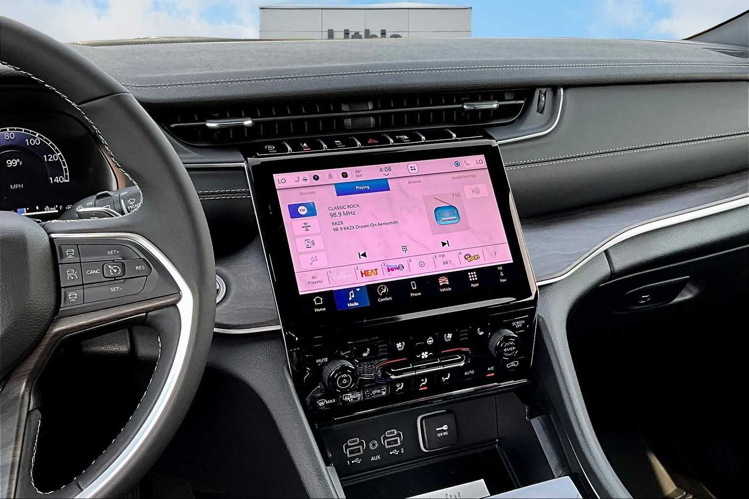 Thumbnail: 2025 Jeep Grand Cherokee L - 16