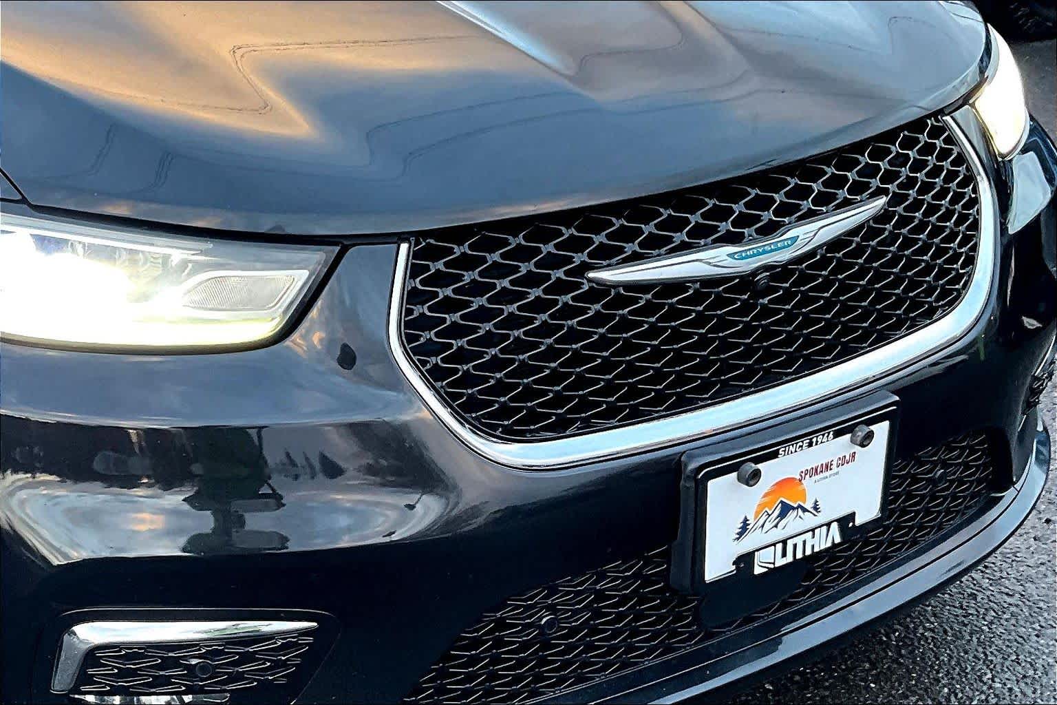 Thumbnail: 2021 Chrysler Pacifica - 33