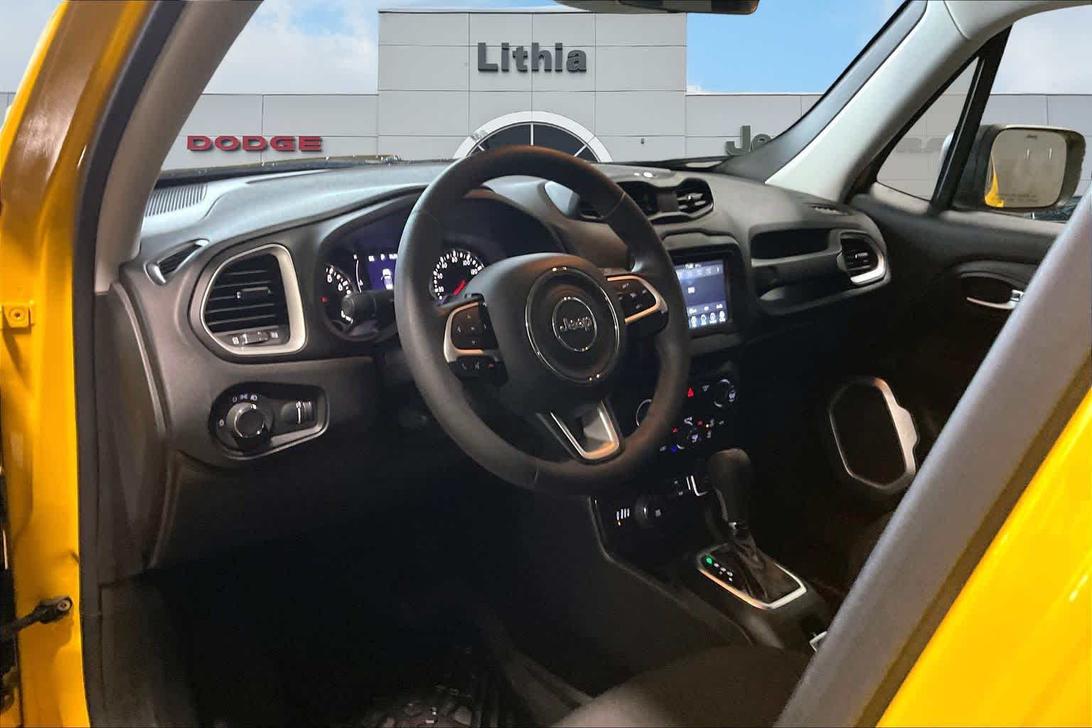 Thumbnail: 2018 Jeep Renegade - 2