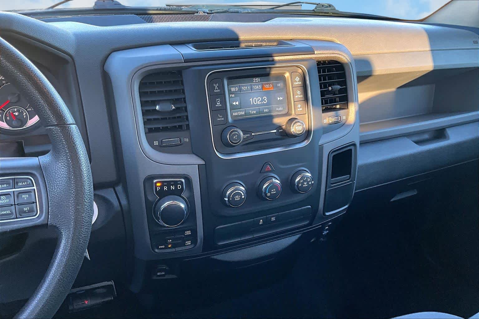 Thumbnail: 2019 RAM 1500 Classic - 16