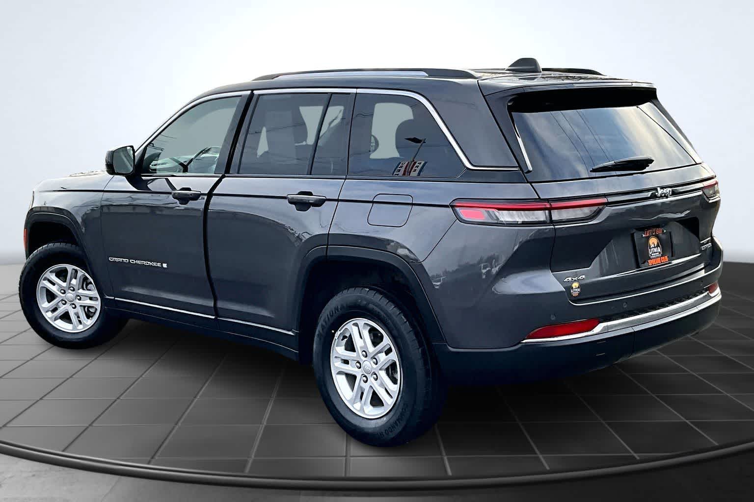 Thumbnail: 2023 Jeep Grand Cherokee - 4