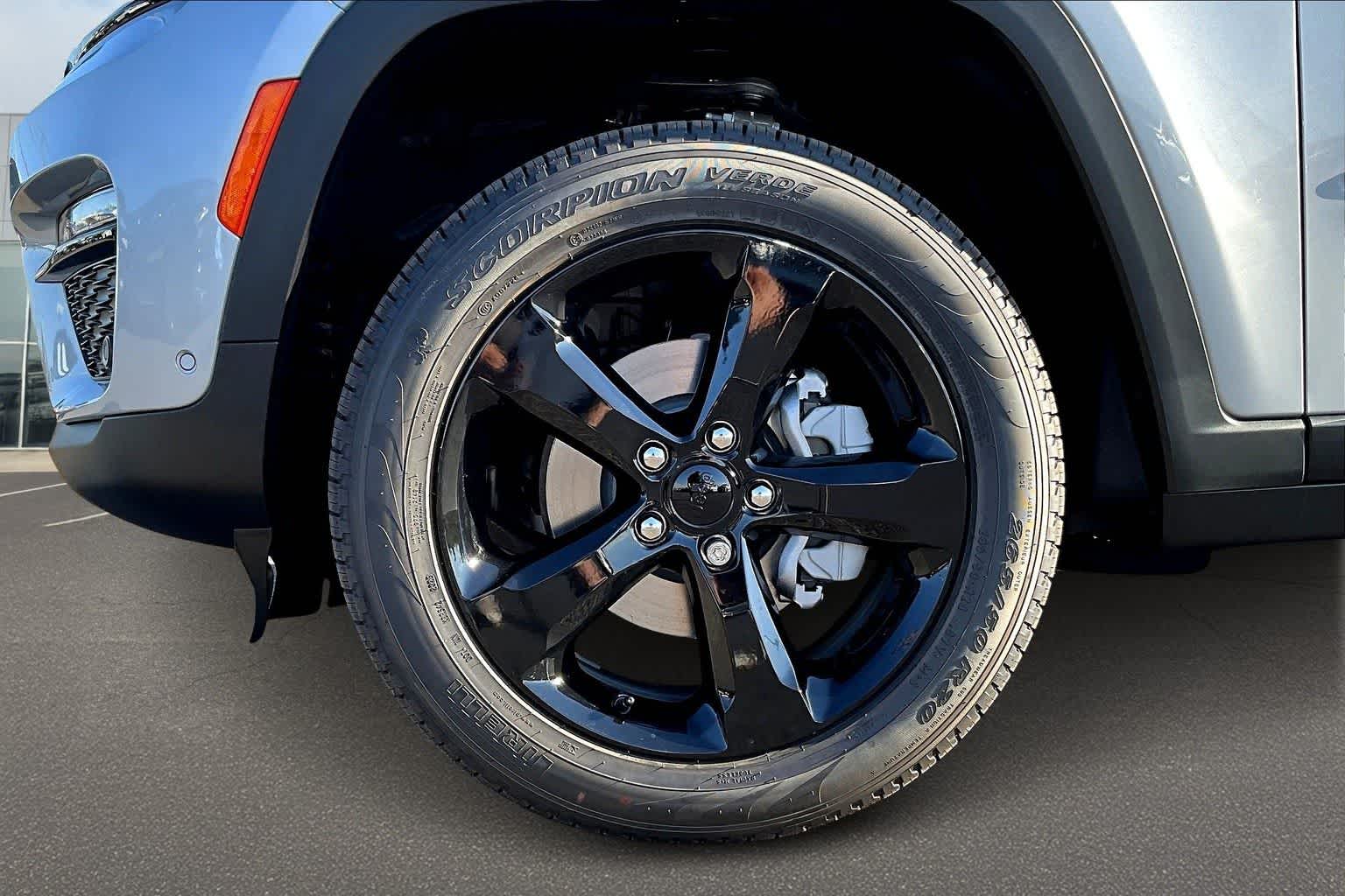 Thumbnail: 2025 Jeep Grand Cherokee - 8