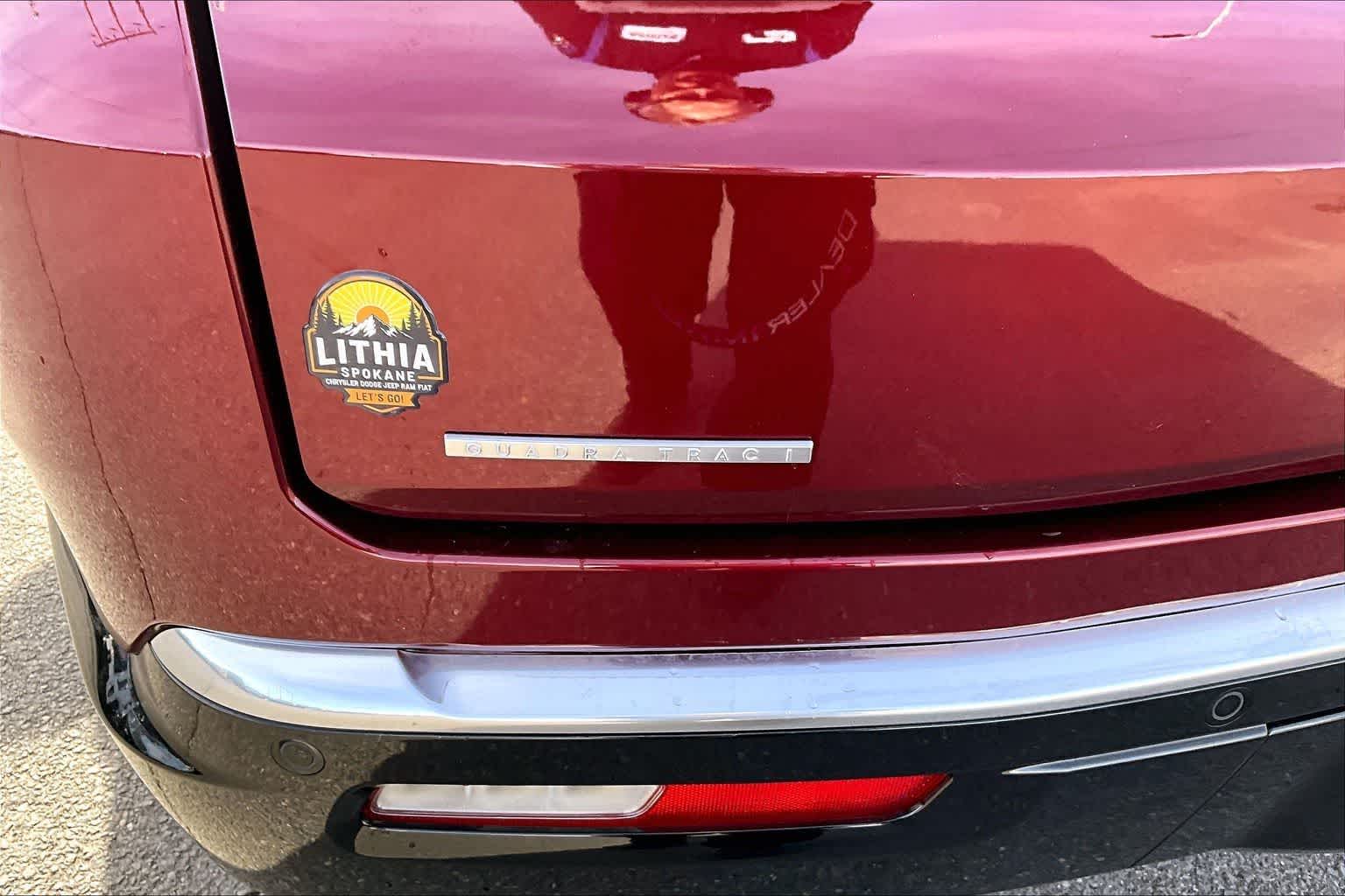 Thumbnail: 2022 Jeep Wagoneer - 7