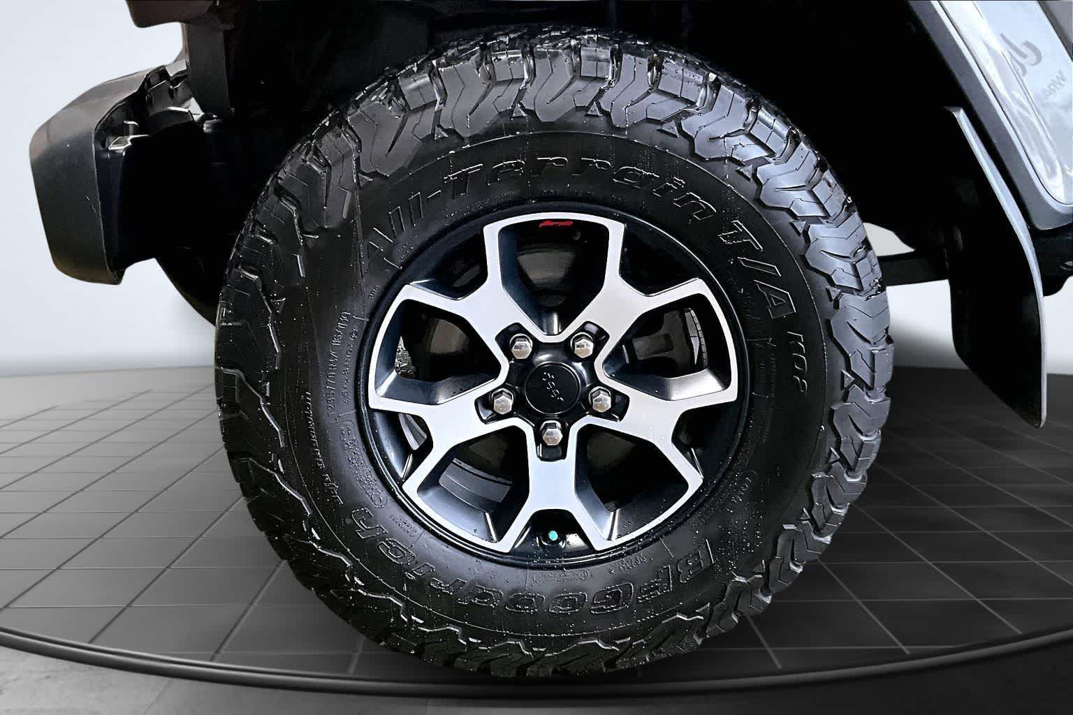 Thumbnail: 2023 Jeep Wrangler - 8