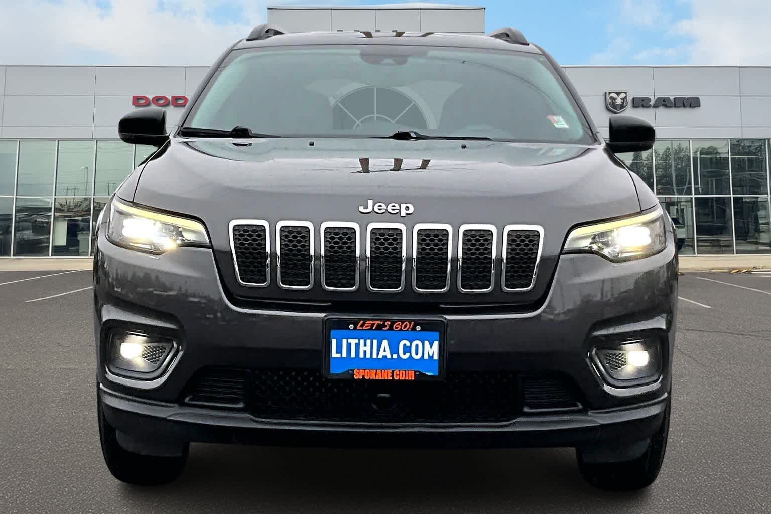 Thumbnail: 2022 Jeep Cherokee - 6