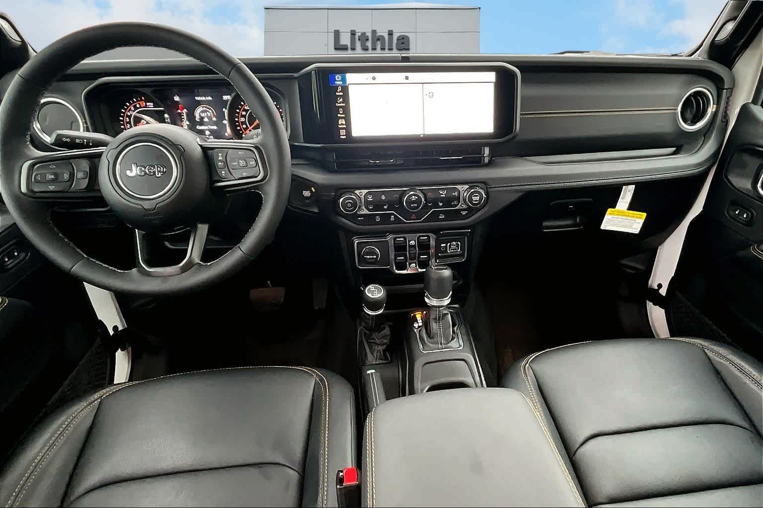 Thumbnail: 2025 Jeep Gladiator - 10