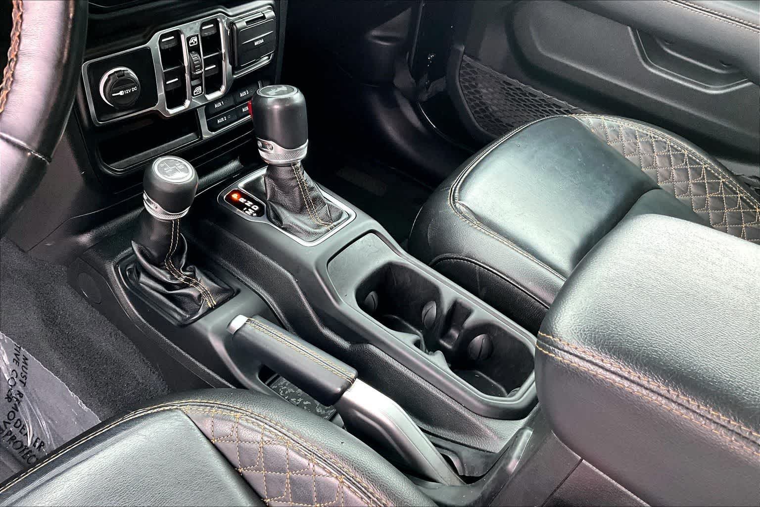 Thumbnail: 2022 Jeep Wrangler - 17