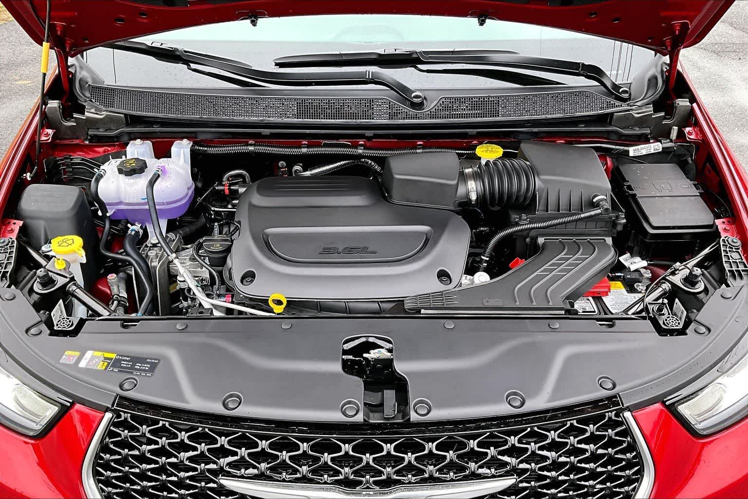 Thumbnail: 2026 Chrysler Pacifica - 9