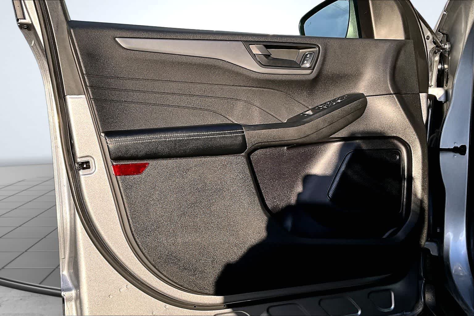 Thumbnail: 2024 Ford Escape - 28