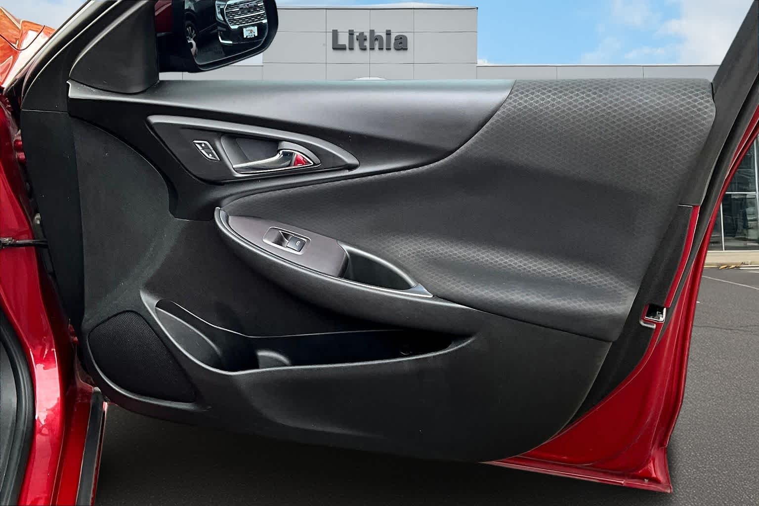 Thumbnail: 2018 Chevrolet Malibu - 29