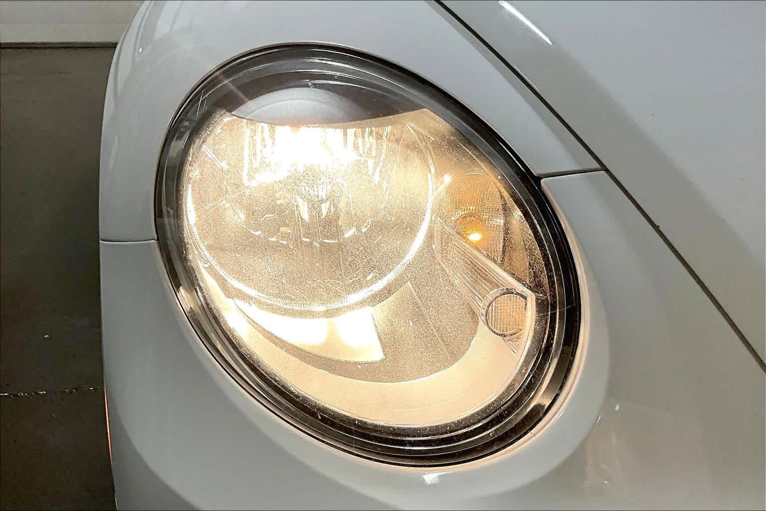 Thumbnail: 2015 Volkswagen Beetle - 30