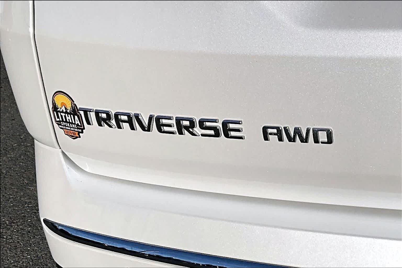 Thumbnail: 2023 Chevrolet Traverse - 7