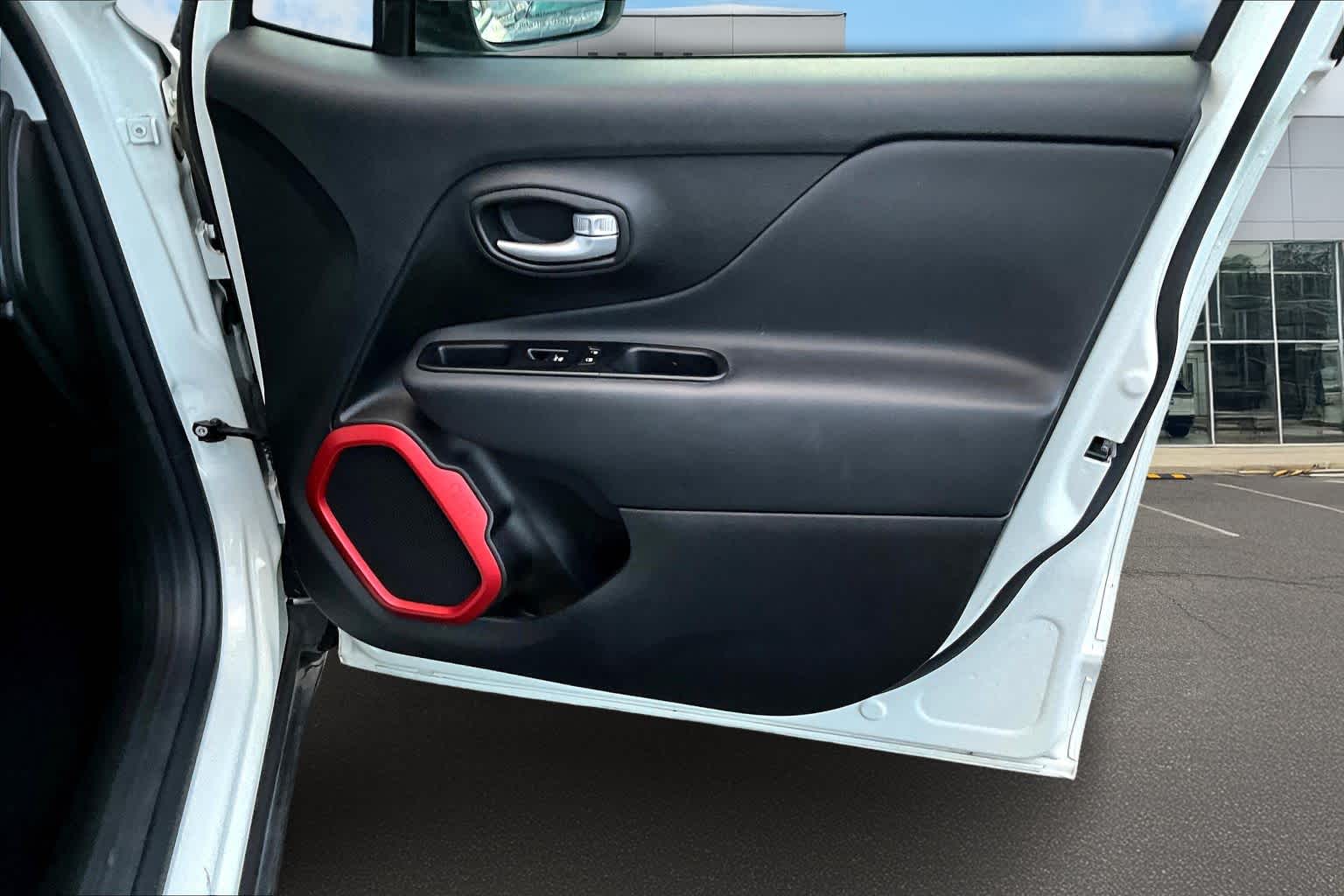 Thumbnail: 2023 Jeep Renegade - 29