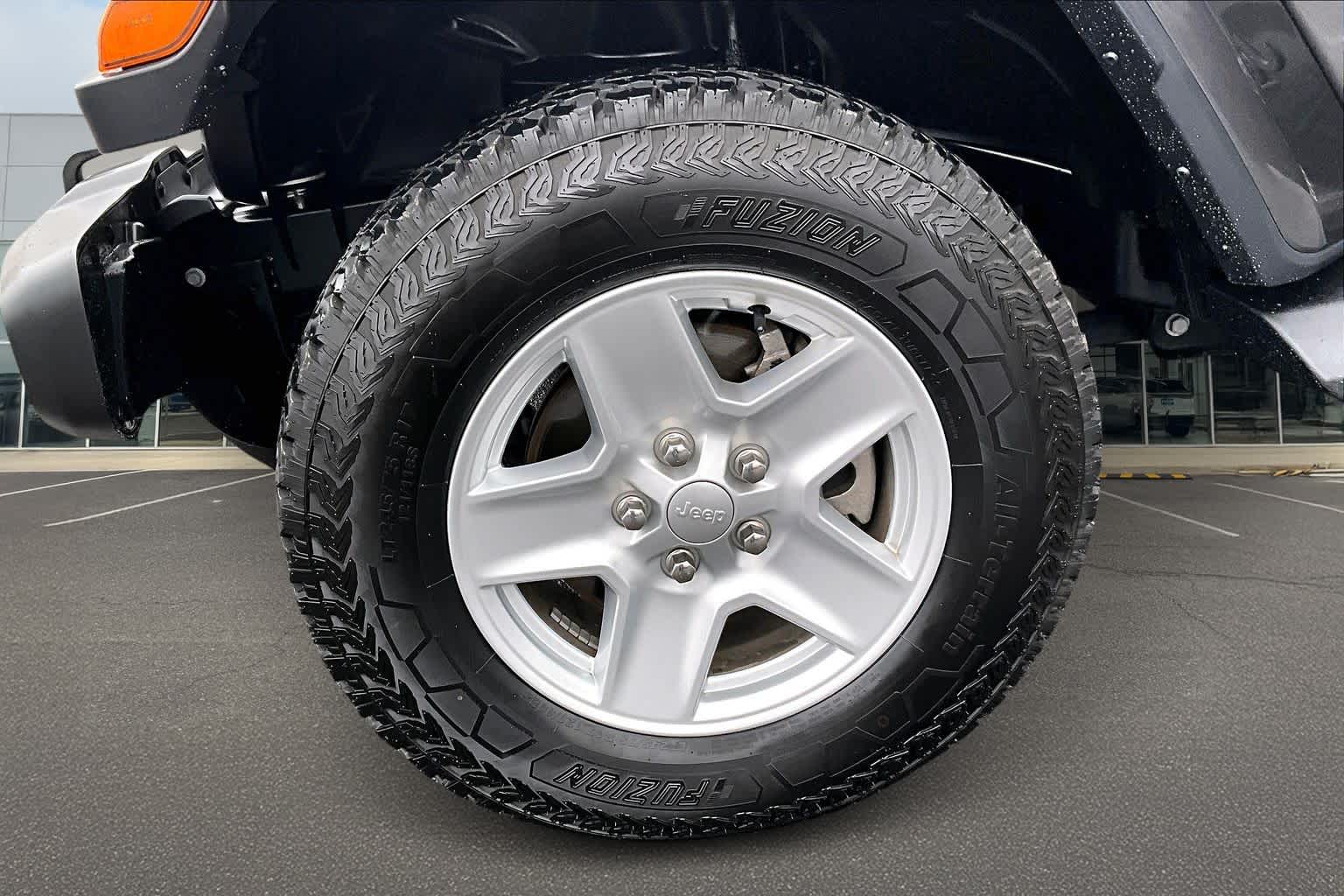 Thumbnail: 2022 Jeep Gladiator - 8