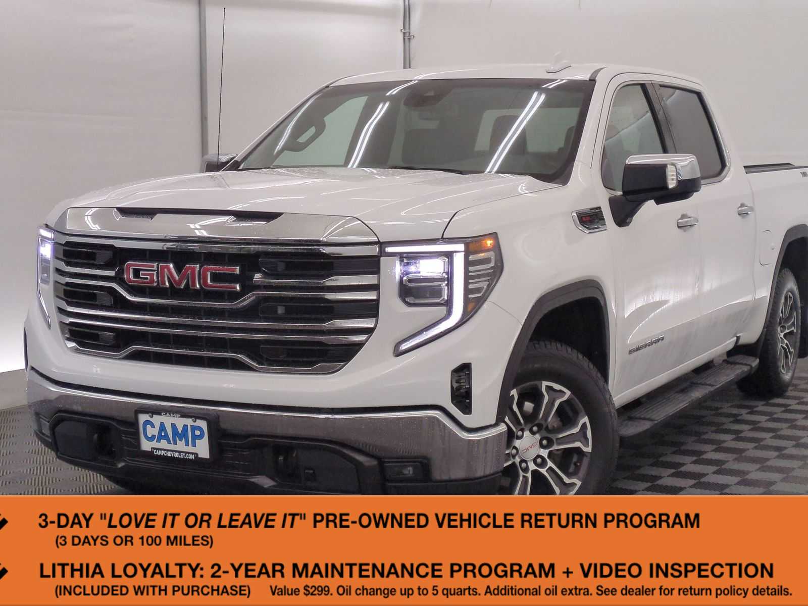 2023 GMC Sierra SLT 4WD Crew Cab Short Box's photo