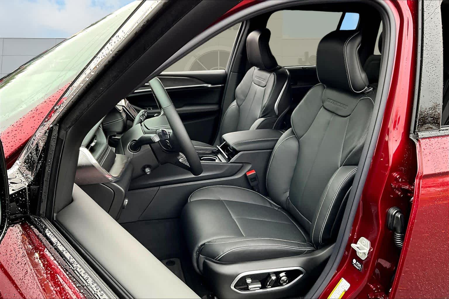 Thumbnail: 2025 Jeep Grand Cherokee - 11