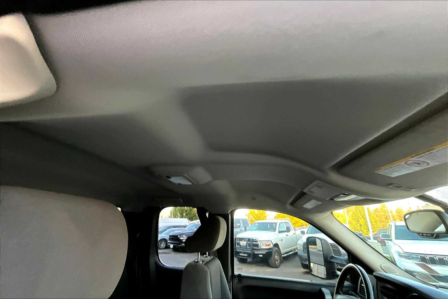 Thumbnail: 2009 GMC Sierra 2500 - 30