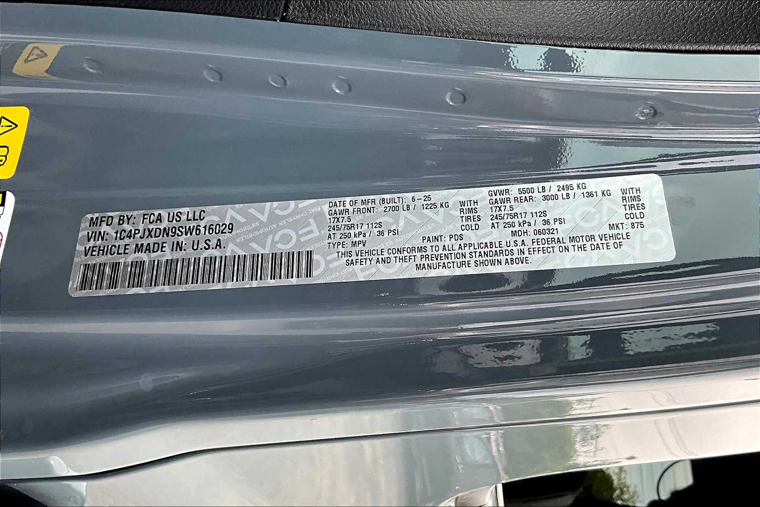 Thumbnail: 2025 Jeep Wrangler - 21